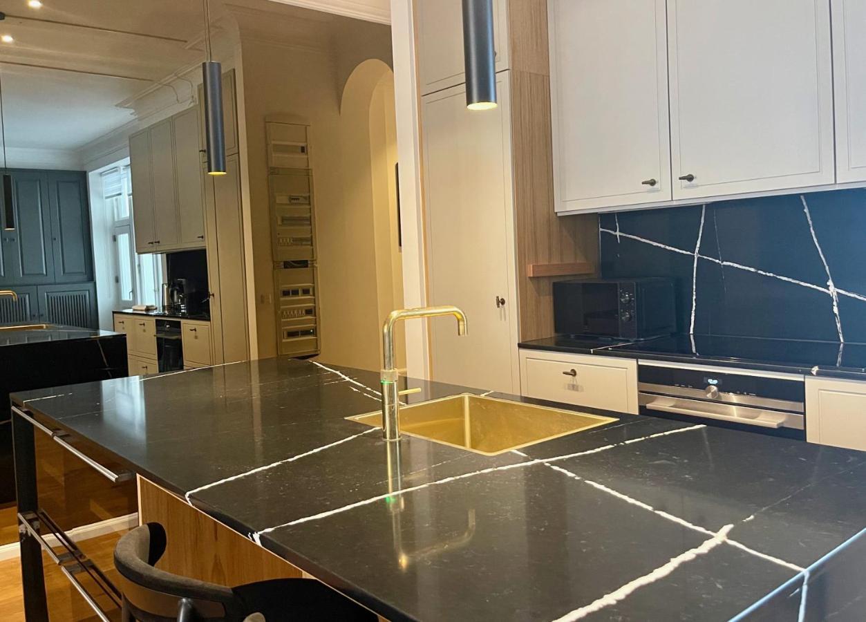Beautiful 3 Bedroom Flat Next To The Marble Church Copenhague Extérieur photo