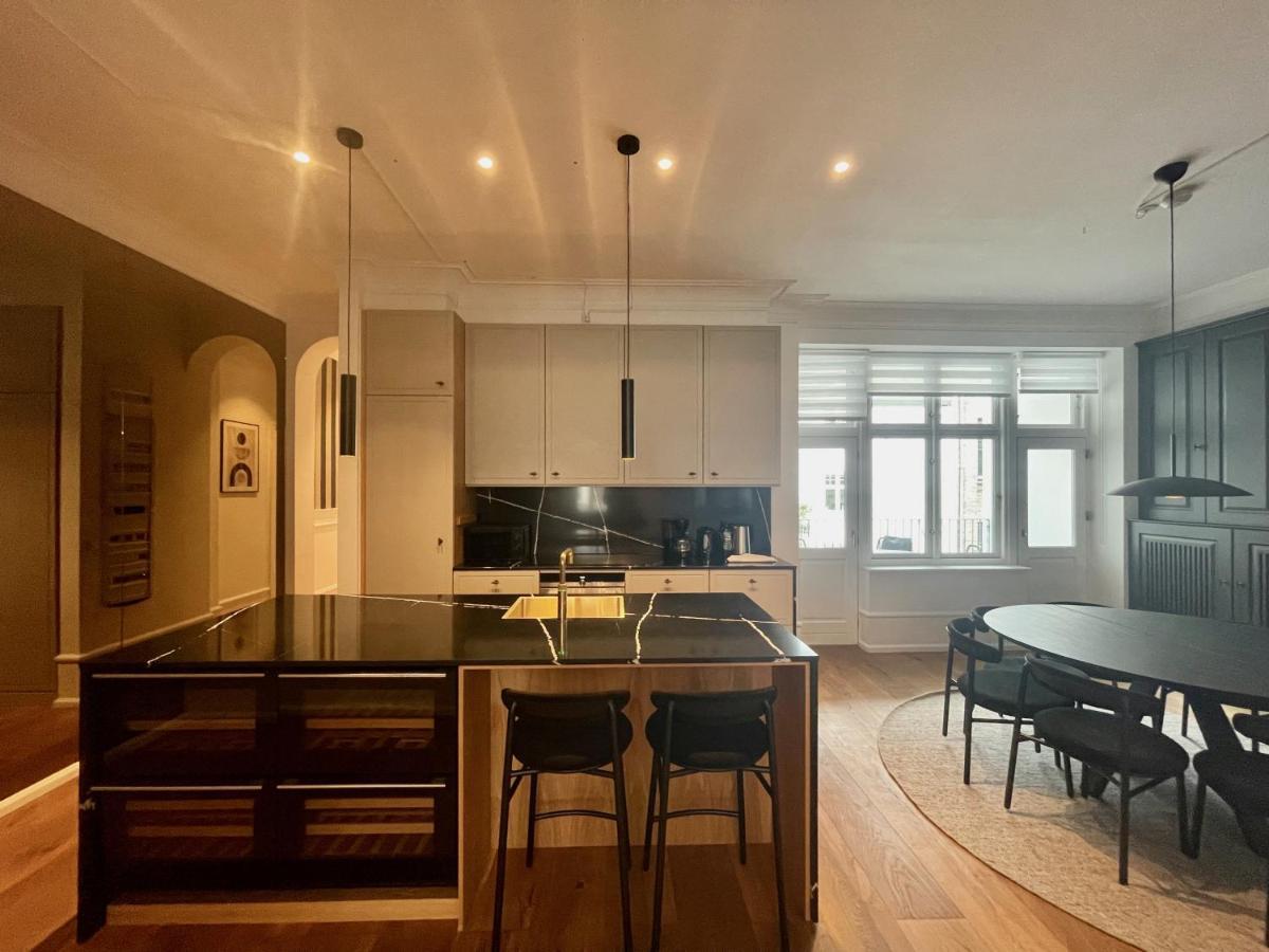 Beautiful 3 Bedroom Flat Next To The Marble Church Copenhague Extérieur photo