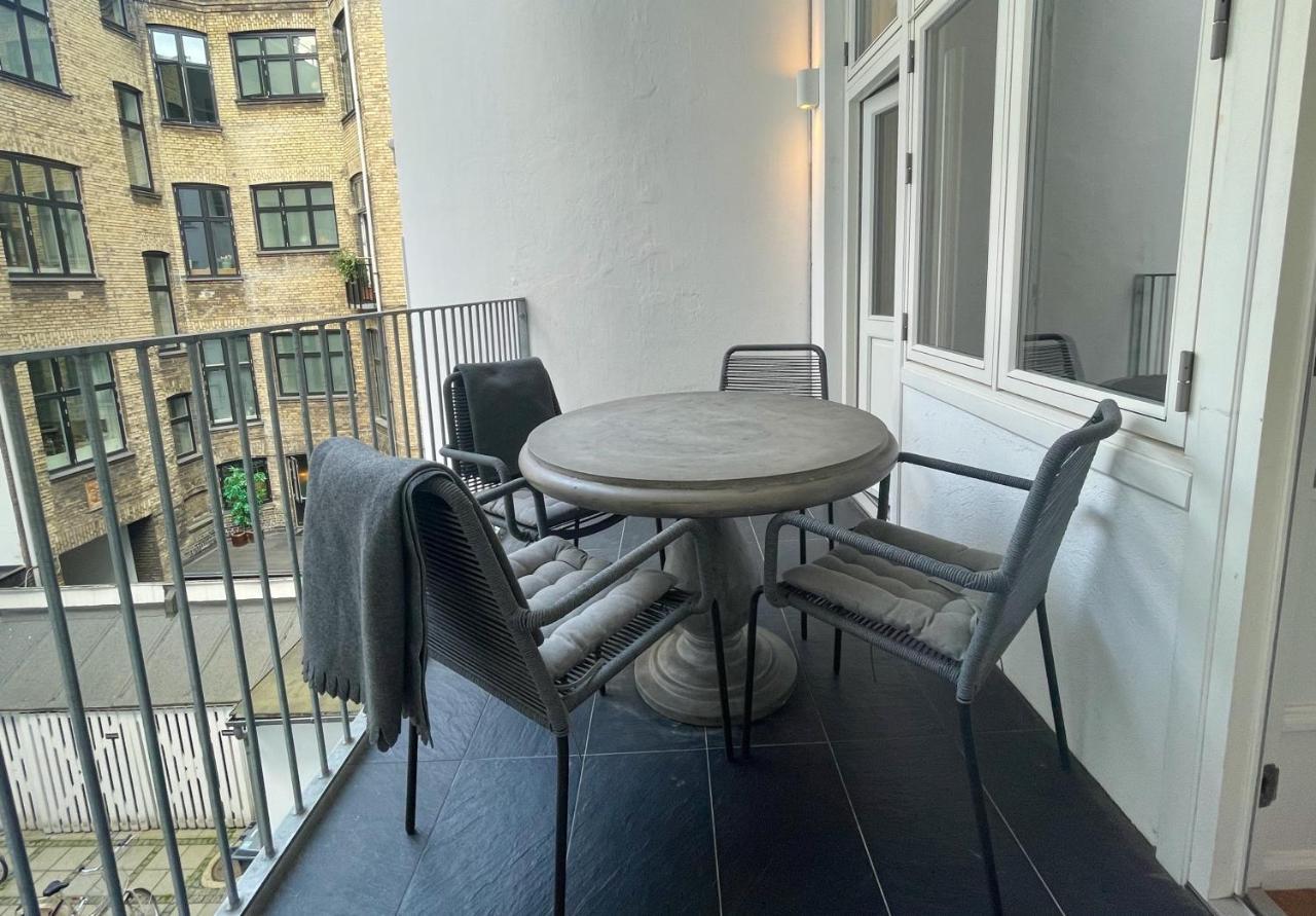 Beautiful 3 Bedroom Flat Next To The Marble Church Copenhague Extérieur photo